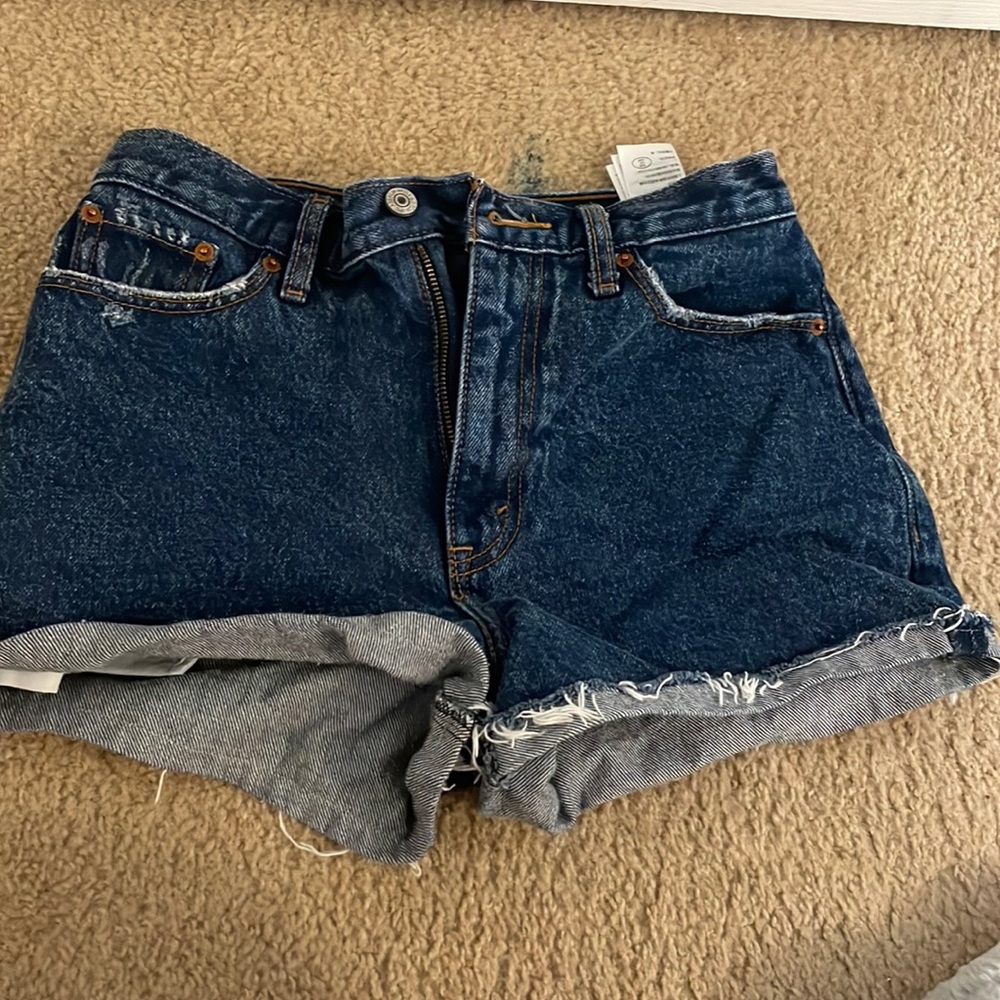 Abercrombie hi rise, dark denim short